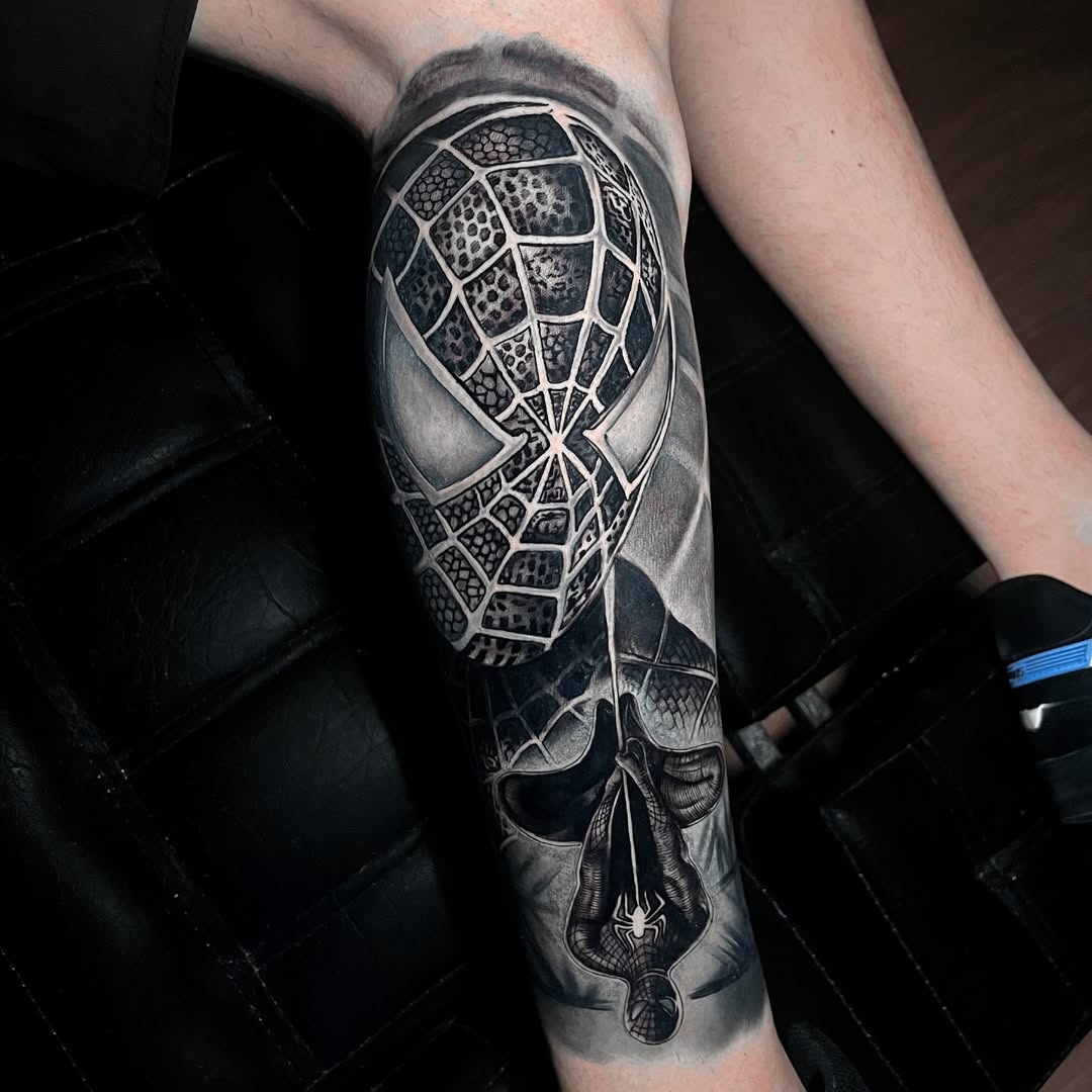 Galerie: Realistic Comic Tattoo (Stylized)